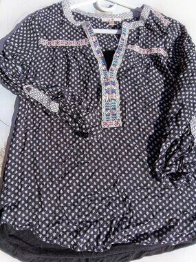 Blouse, by skies are Blue